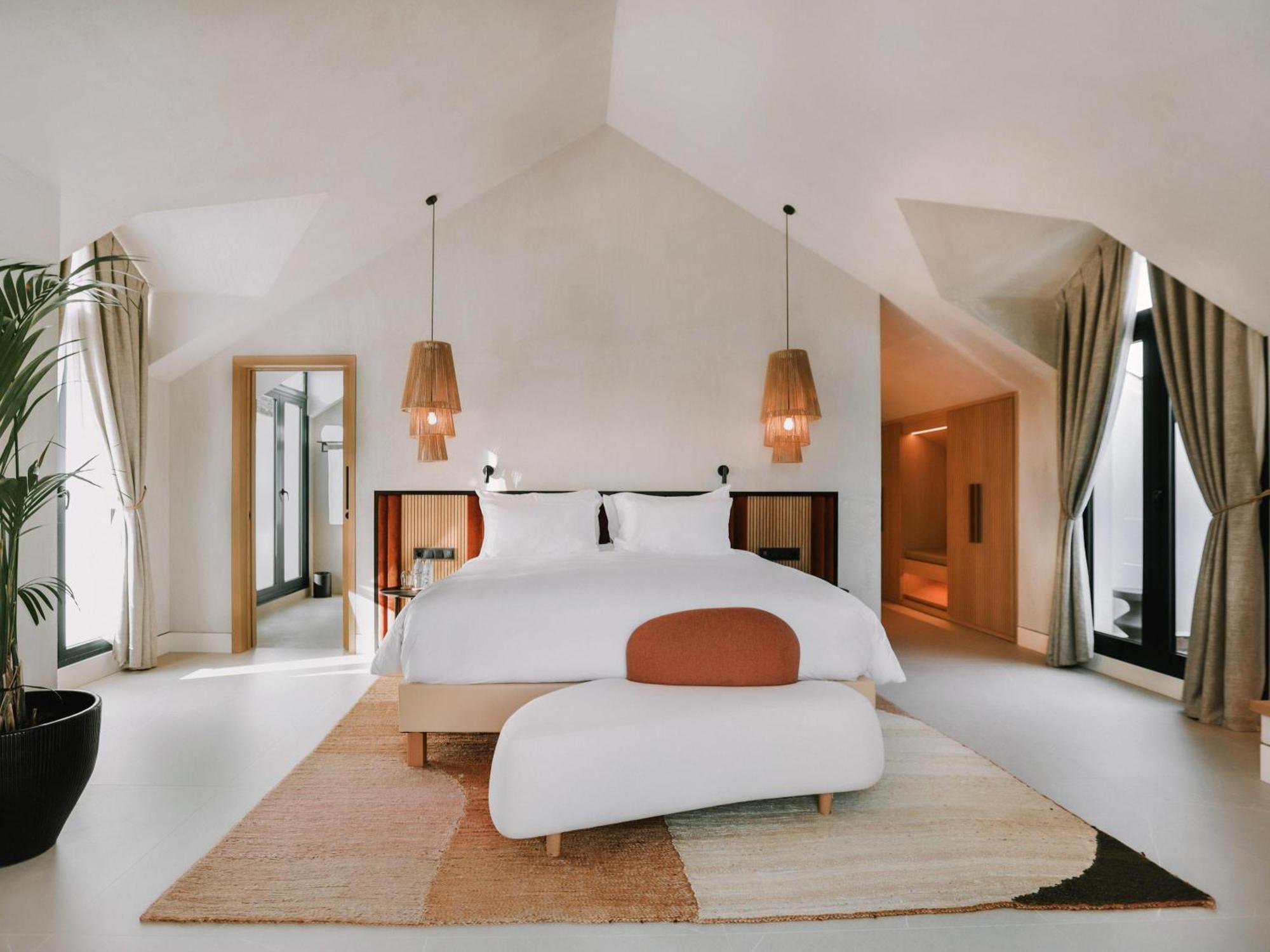 SO VIP Almenara Suite with One King Bed and Terrace
